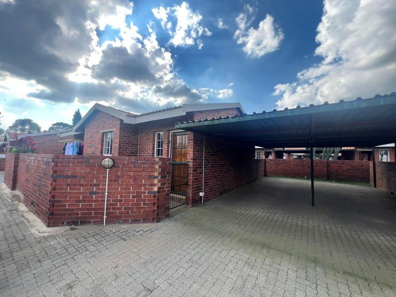 To Let 2 Bedroom Property for Rent in West Village Gauteng