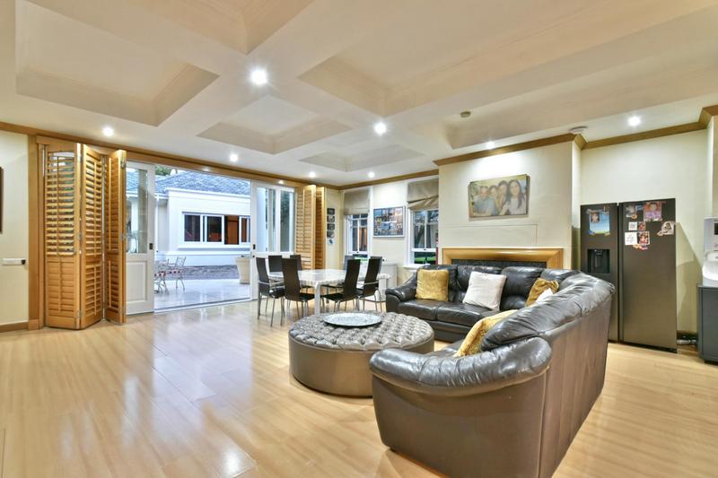 6 Bedroom Property for Sale in Cornwall Hill Gauteng