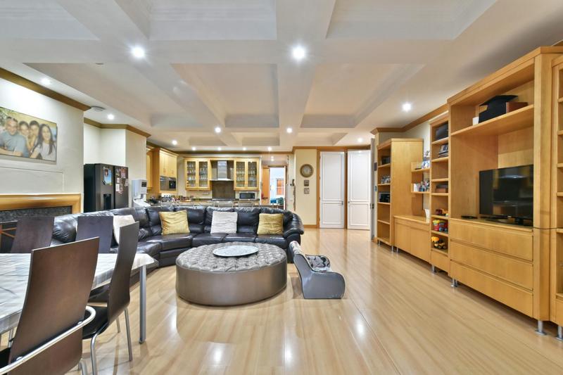 6 Bedroom Property for Sale in Cornwall Hill Gauteng