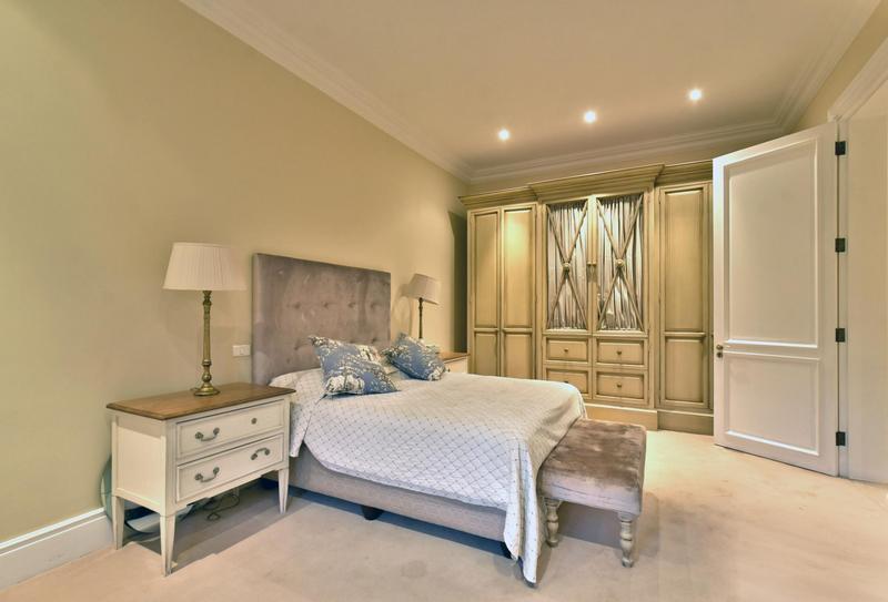6 Bedroom Property for Sale in Cornwall Hill Gauteng
