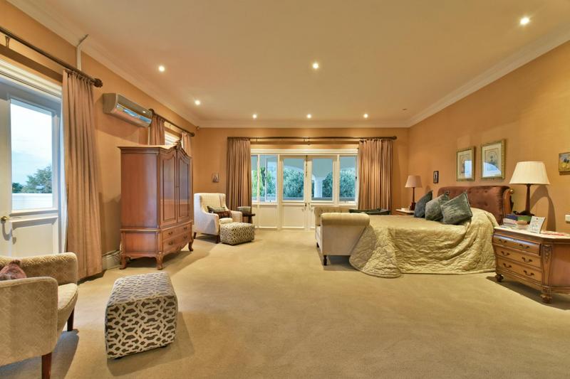6 Bedroom Property for Sale in Cornwall Hill Gauteng
