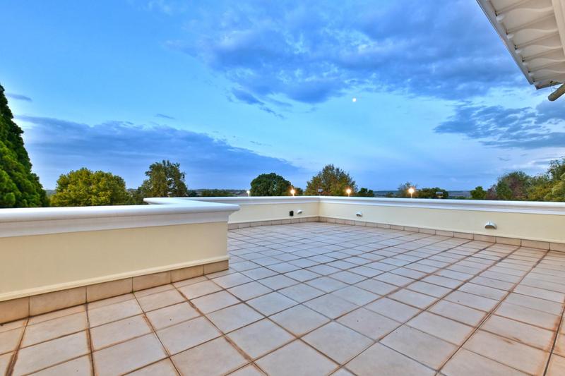 6 Bedroom Property for Sale in Cornwall Hill Gauteng
