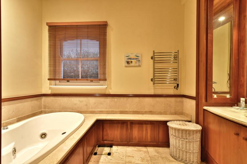 6 Bedroom Property for Sale in Cornwall Hill Gauteng