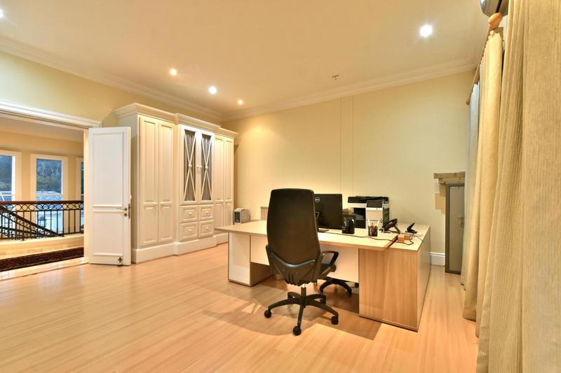6 Bedroom Property for Sale in Cornwall Hill Gauteng