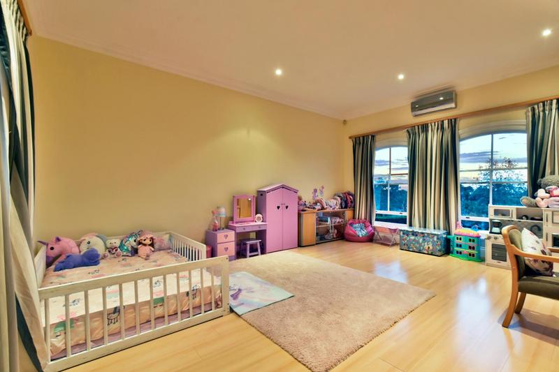 6 Bedroom Property for Sale in Cornwall Hill Gauteng