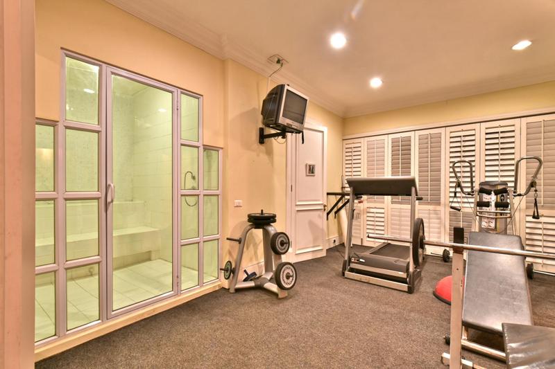 6 Bedroom Property for Sale in Cornwall Hill Gauteng