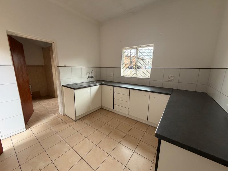 To Let 2 Bedroom Property for Rent in Laudium Gauteng