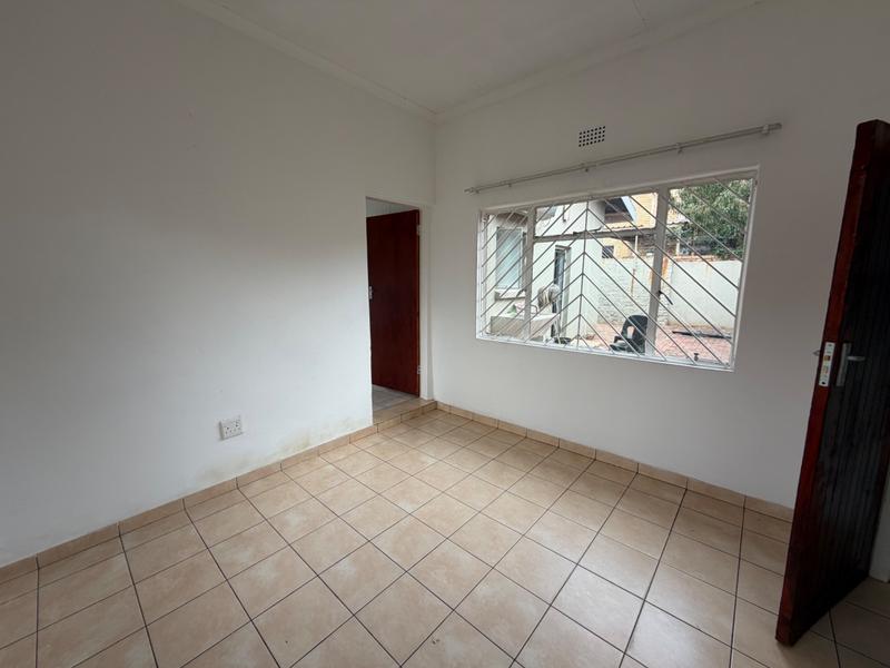 To Let 2 Bedroom Property for Rent in Laudium Gauteng