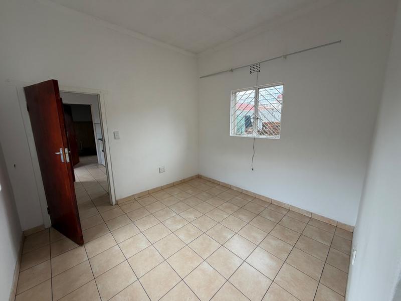 To Let 2 Bedroom Property for Rent in Laudium Gauteng