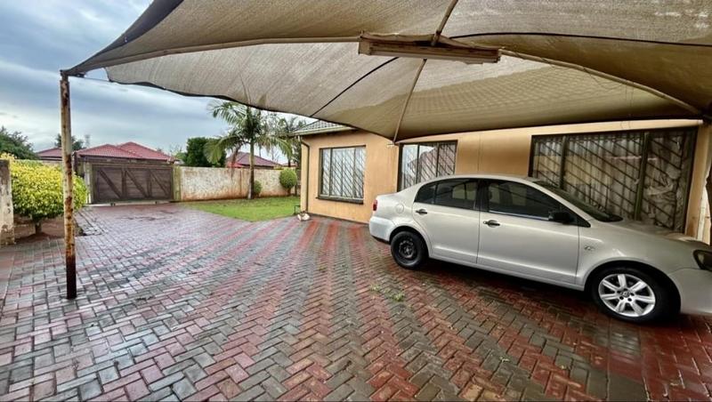 3 Bedroom Property for Sale in The Orchards Gauteng