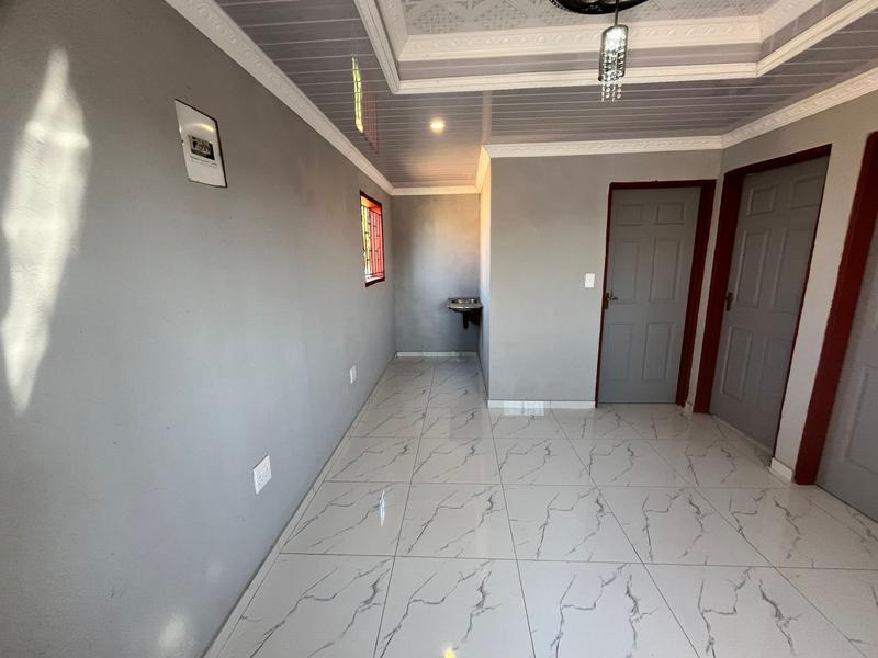 5 Bedroom Property for Sale in Orange Farm Gauteng