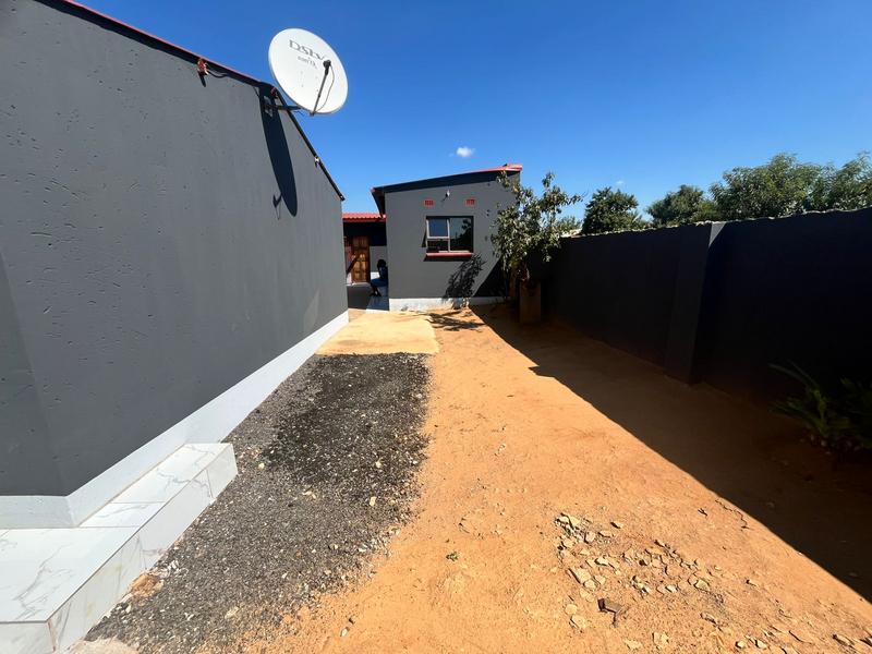 5 Bedroom Property for Sale in Orange Farm Gauteng