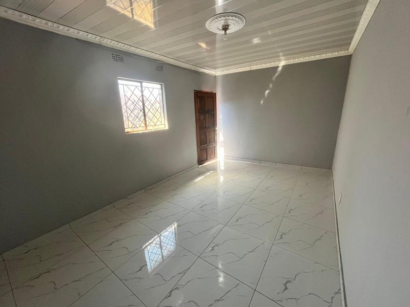 5 Bedroom Property for Sale in Orange Farm Gauteng