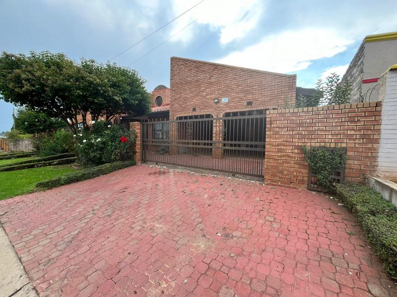 5 Bedroom Property for Sale in Benoni Gauteng