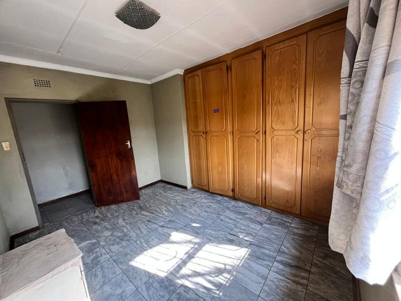 5 Bedroom Property for Sale in Benoni Gauteng