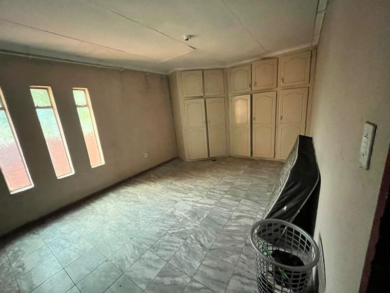 5 Bedroom Property for Sale in Benoni Gauteng