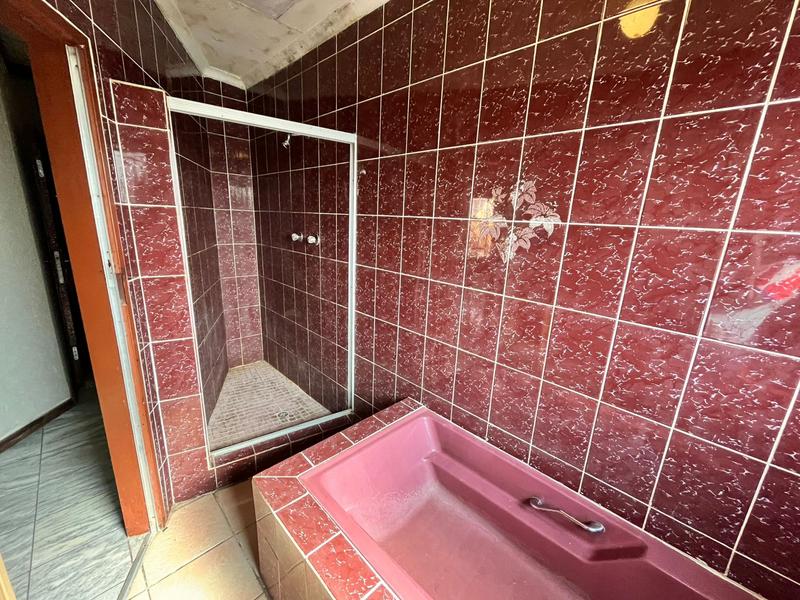 5 Bedroom Property for Sale in Benoni Gauteng