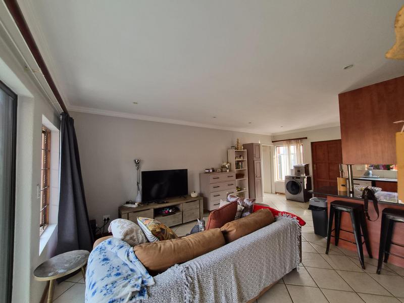 2 Bedroom Property for Sale in Country View Estate Gauteng