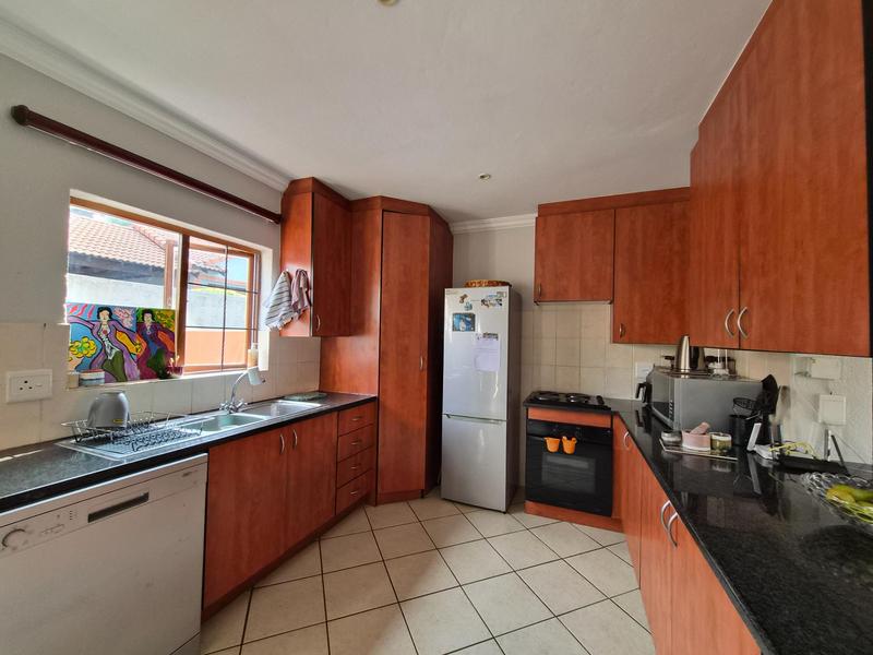 2 Bedroom Property for Sale in Country View Estate Gauteng