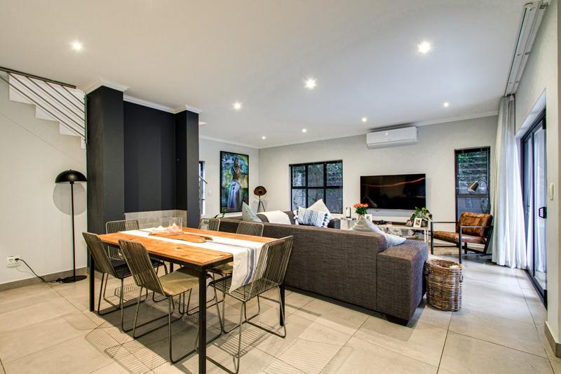 To Let 4 Bedroom Property for Rent in Bryanston Gauteng