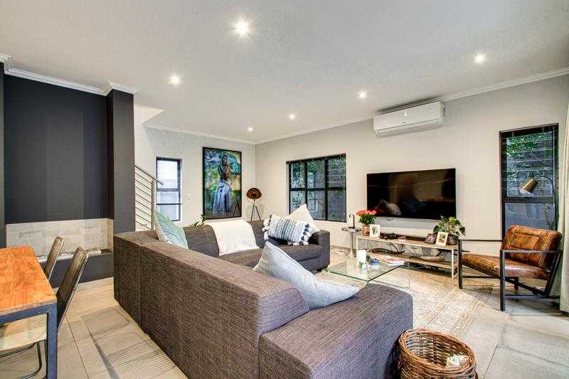 To Let 4 Bedroom Property for Rent in Bryanston Gauteng