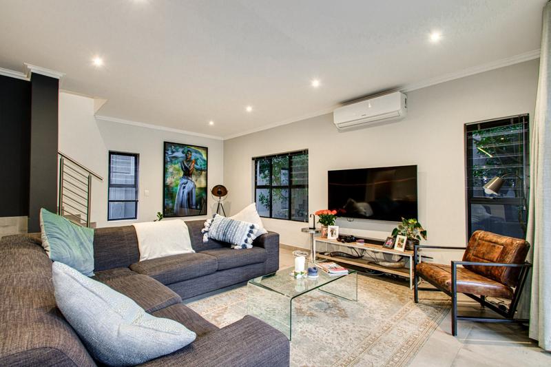 To Let 4 Bedroom Property for Rent in Bryanston Gauteng