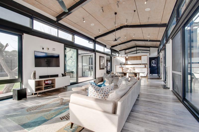 To Let 5 Bedroom Property for Rent in Helderfontein Estate Gauteng