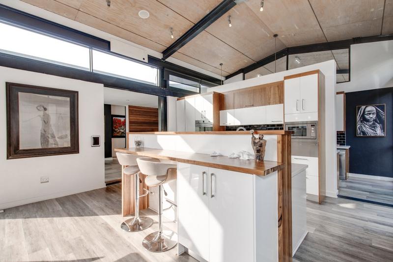 To Let 5 Bedroom Property for Rent in Helderfontein Estate Gauteng