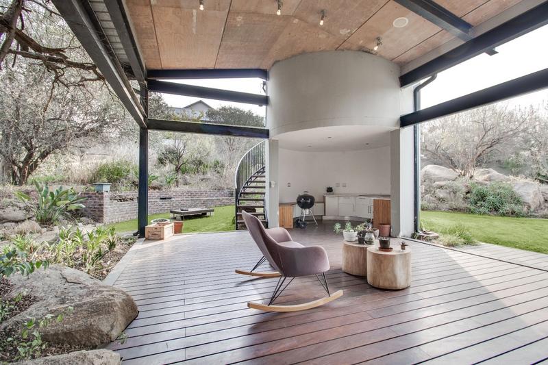 To Let 5 Bedroom Property for Rent in Helderfontein Estate Gauteng