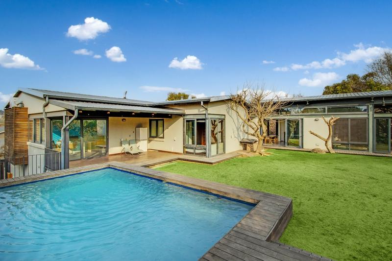 To Let 5 Bedroom Property for Rent in Helderfontein Estate Gauteng