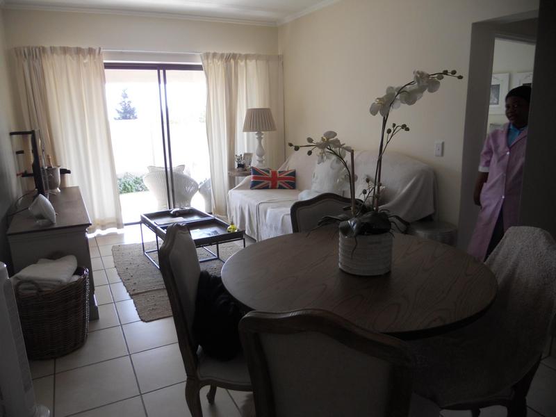 To Let 1 Bedroom Property for Rent in Bryanston Gauteng