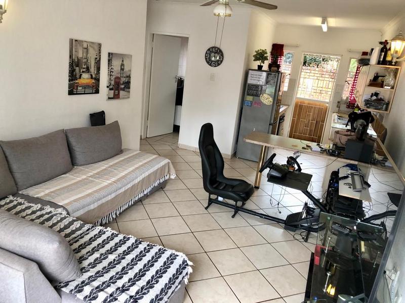 2 Bedroom Property for Sale in Wierda Park Gauteng