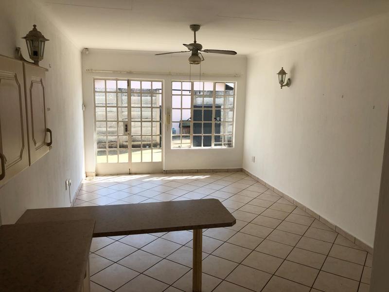 2 Bedroom Property for Sale in Wierda Park Gauteng