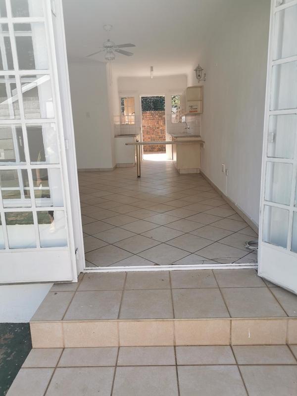 2 Bedroom Property for Sale in Wierda Park Gauteng