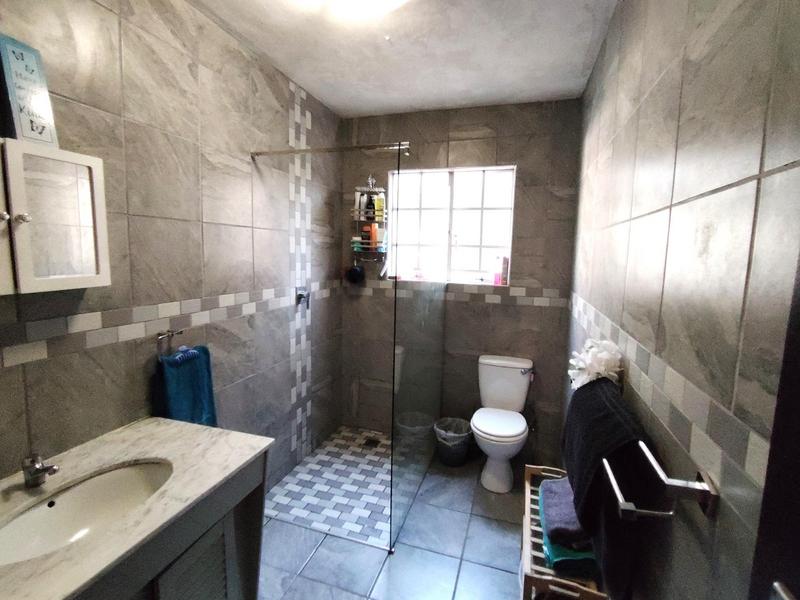 To Let 2 Bedroom Property for Rent in Zwartkop Gauteng