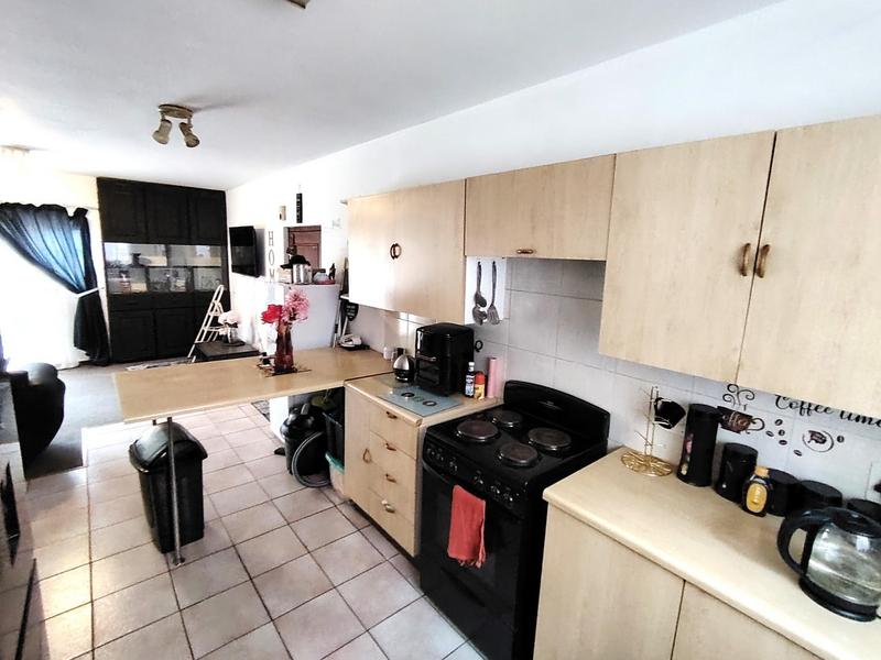 To Let 2 Bedroom Property for Rent in Zwartkop Gauteng