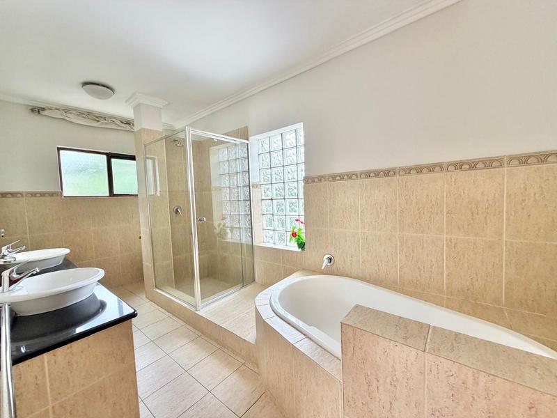 3 Bedroom Property for Sale in Blue Valley Golf Estate Gauteng