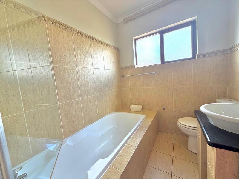 3 Bedroom Property for Sale in Blue Valley Golf Estate Gauteng