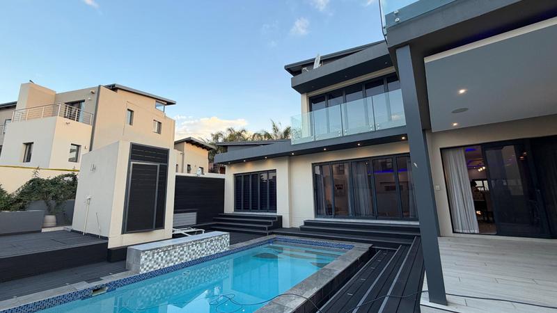 6 Bedroom Property for Sale in Copperleaf Estate Gauteng