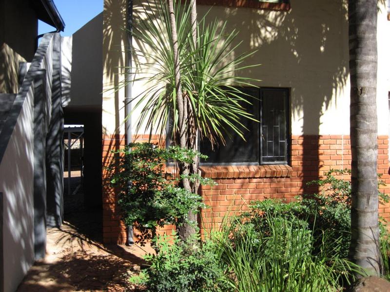 To Let 1 Bedroom Property for Rent in Philip Nel Park Gauteng