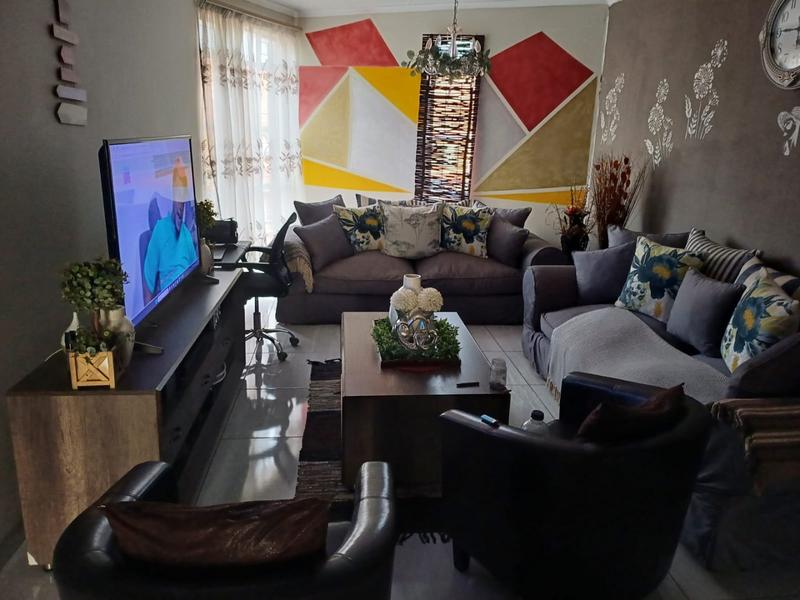 2 Bedroom Property for Sale in Pretoria Gardens Gauteng