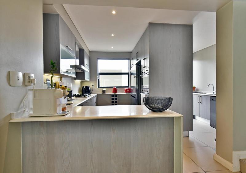 3 Bedroom Property for Sale in Bryanston Gauteng