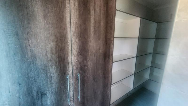 4 Bedroom Property for Sale in Helikonpark Gauteng