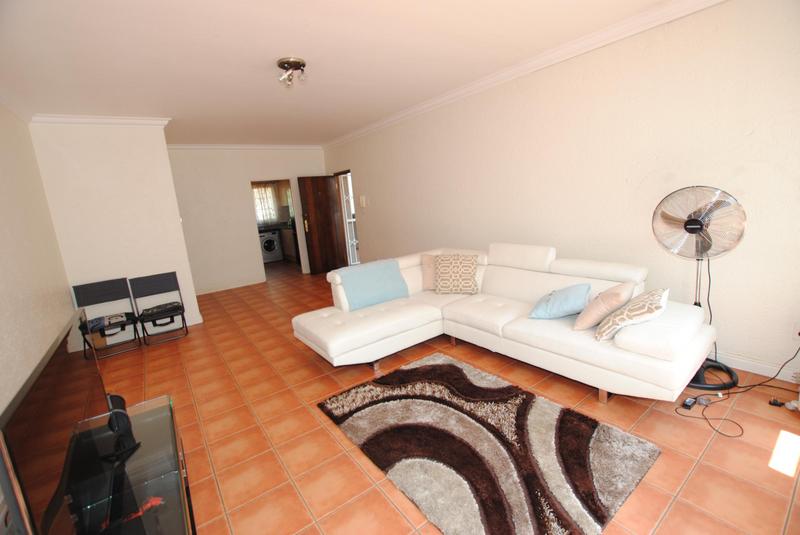 To Let 2 Bedroom Property for Rent in Rivonia Gauteng