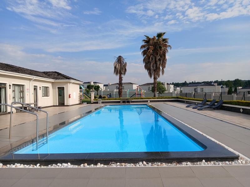 To Let 2 Bedroom Property for Rent in Maroeladal Gauteng