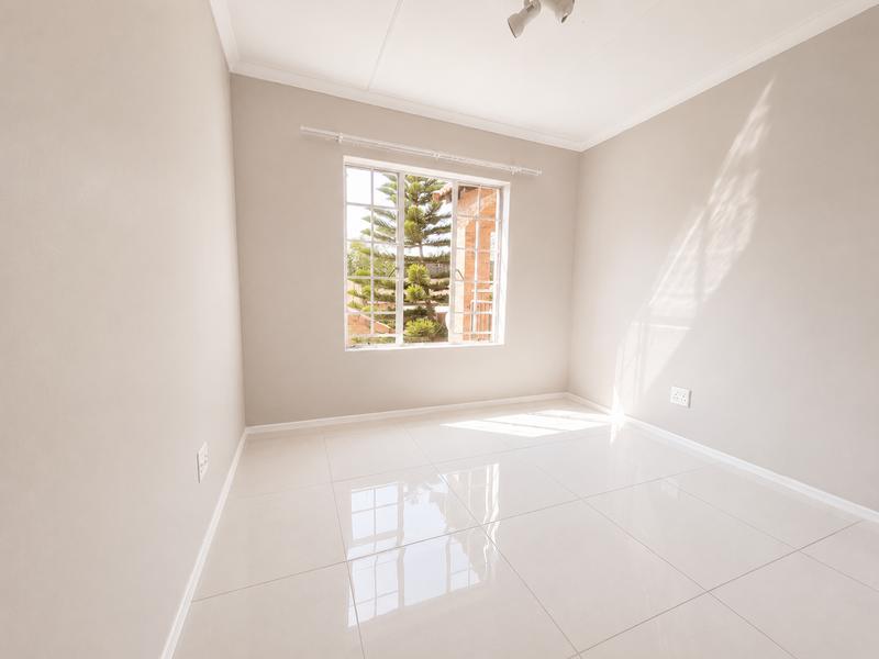 2 Bedroom Property for Sale in Monavoni Gauteng
