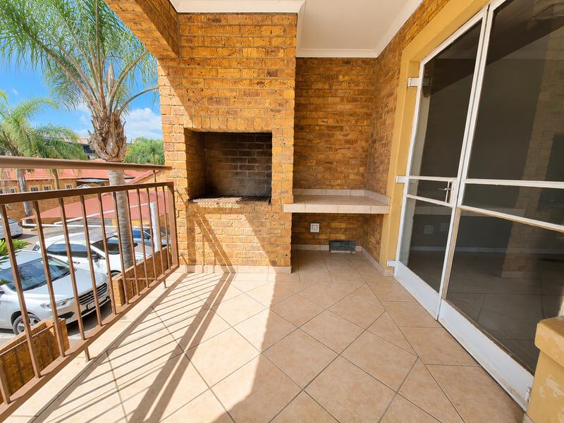 2 Bedroom Property for Sale in Monavoni Gauteng