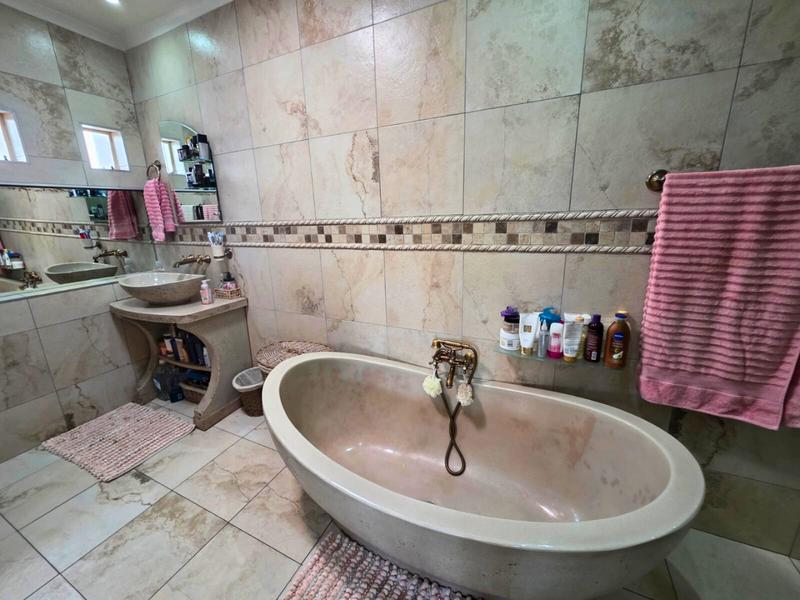 3 Bedroom Property for Sale in Birchleigh Gauteng