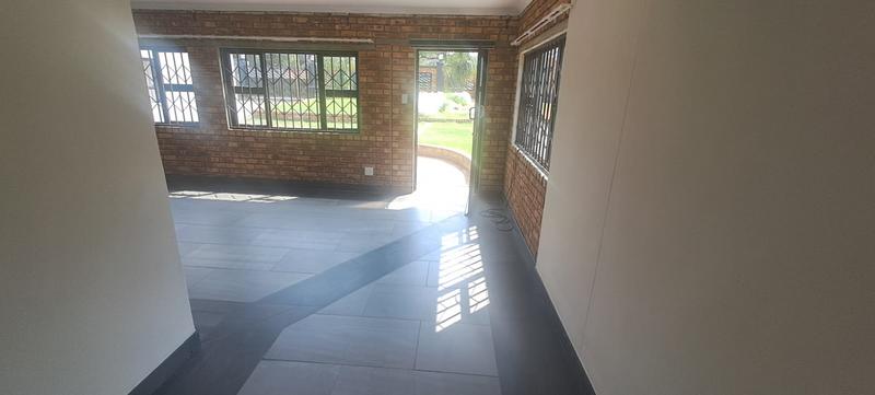 To Let 3 Bedroom Property for Rent in Elspark Gauteng
