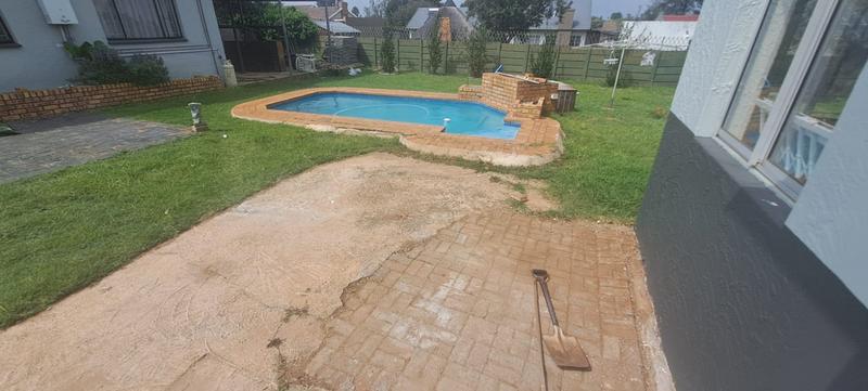 To Let 3 Bedroom Property for Rent in Elspark Gauteng